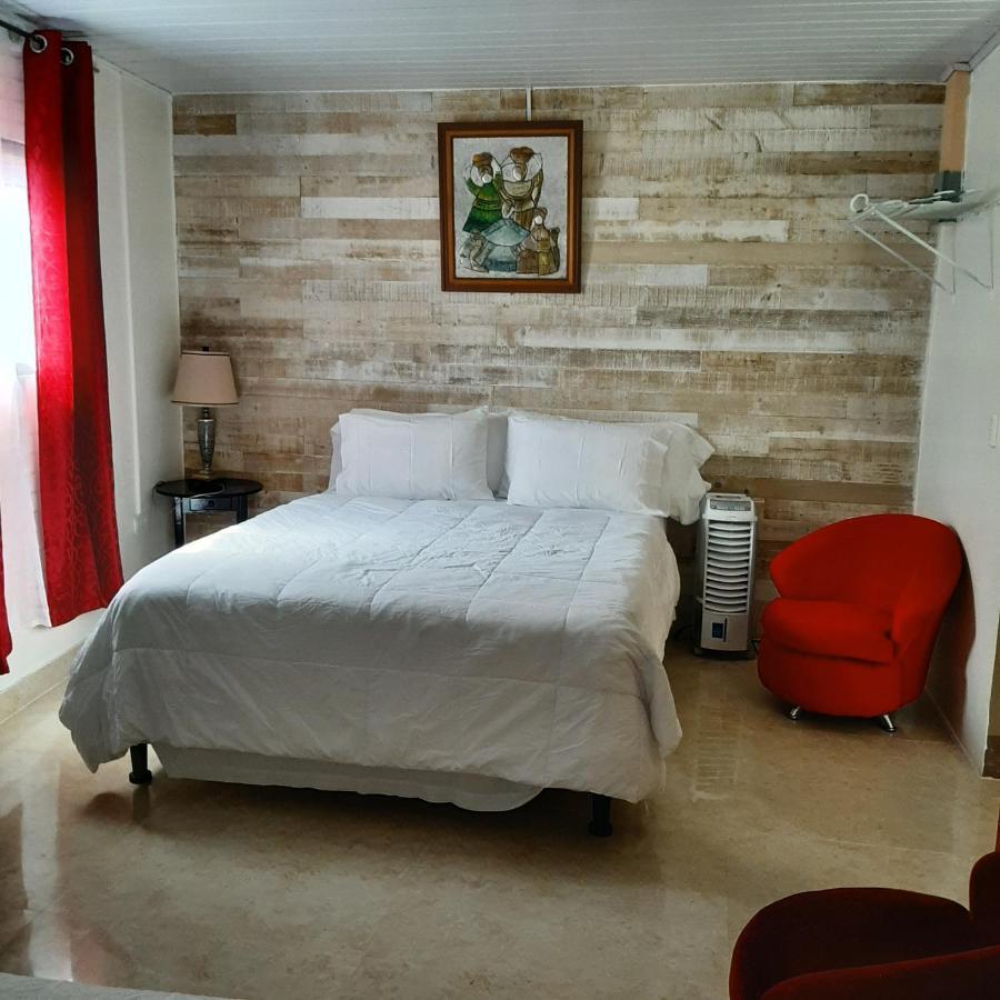 Rancha Azul Inn Alajuela Exteriör bild